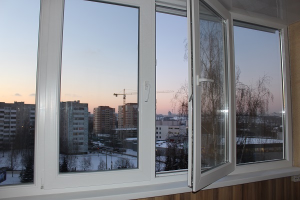 застеклить лоджию в Минске